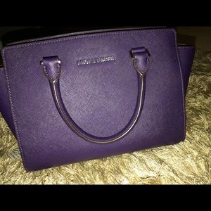 Michael kors purse